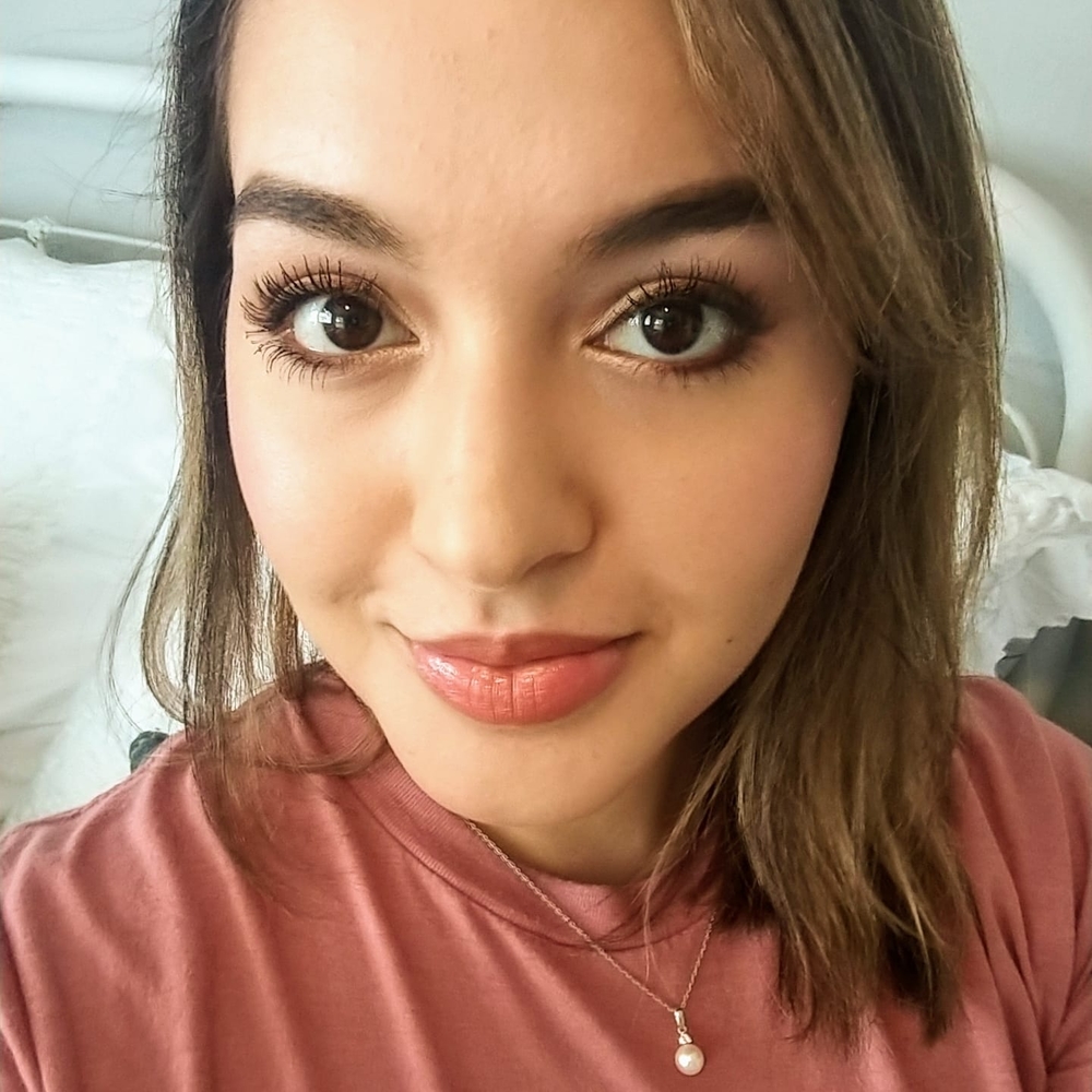 Meet your Posher, Damaris